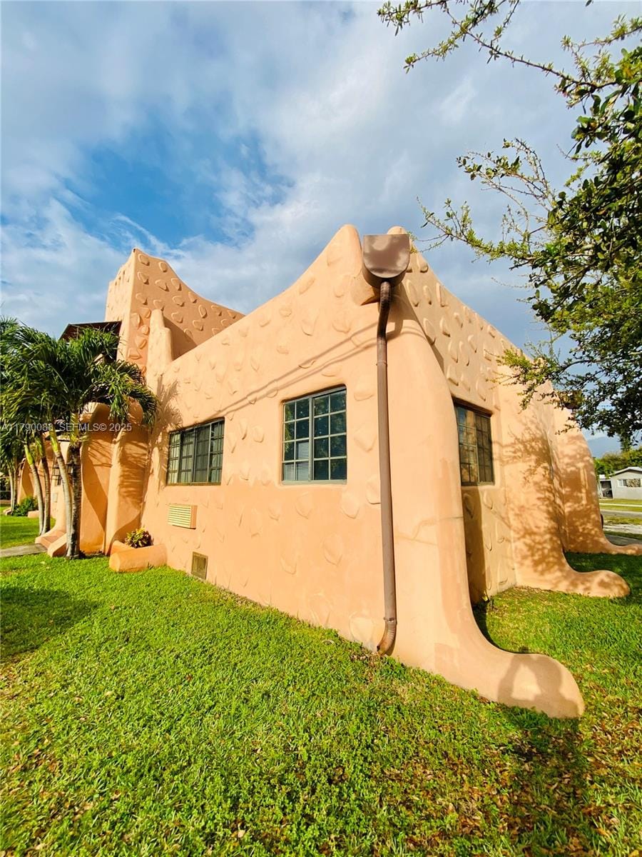 200 Azure Way, Miami Springs, FL 33166 photo 17