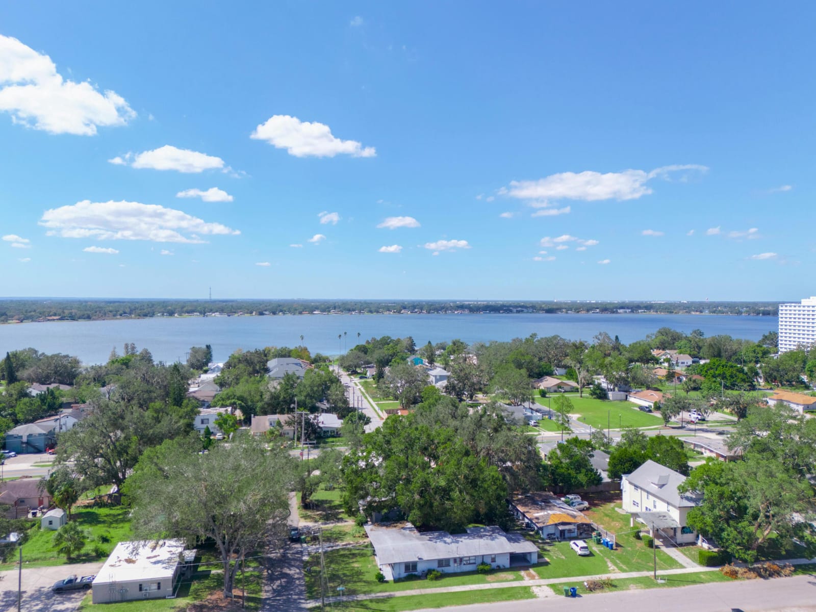 657 Ave C SW, Winter Haven, FL 33880