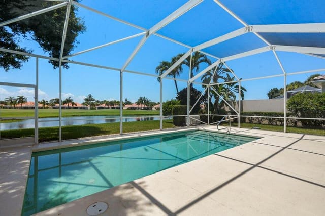 8232 SE Palm Hammock Lane, Hobe Sound, FL 33455