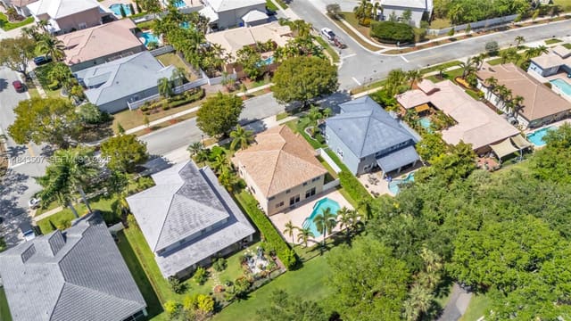 16831 SW 6th Street, Pembroke Pines, FL 33027