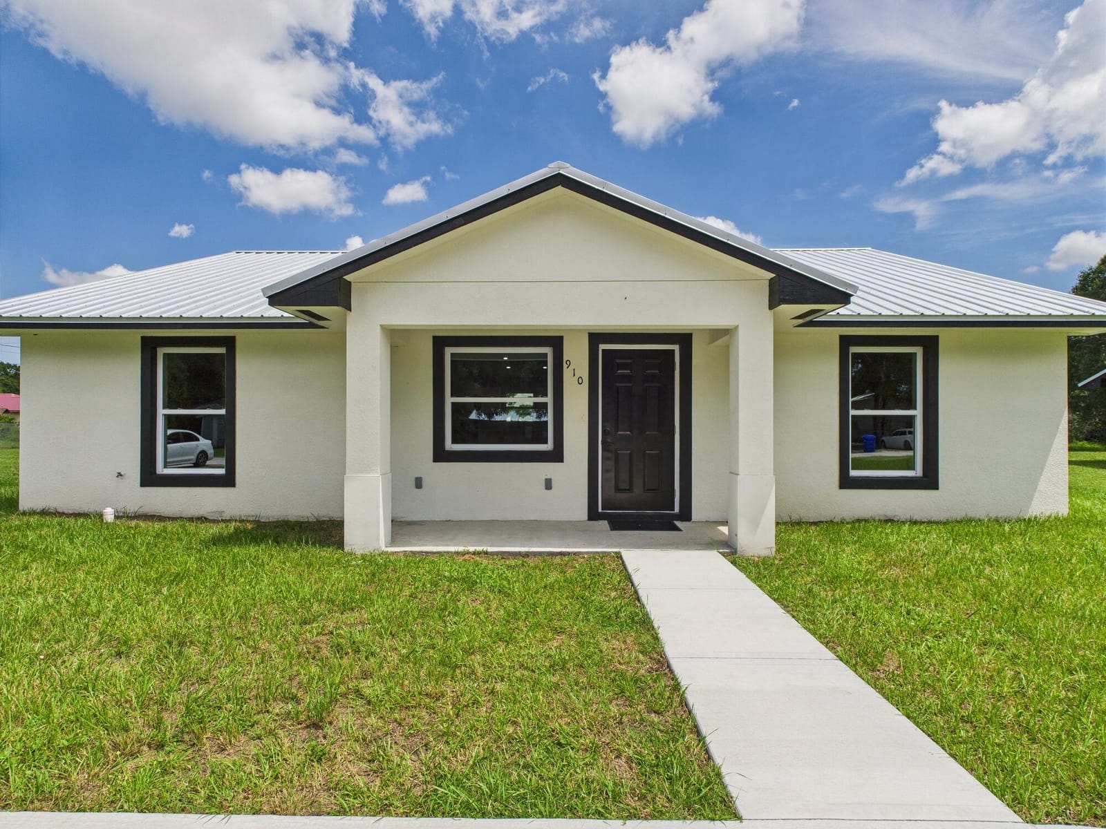 910 NW 5th Street — photo 2