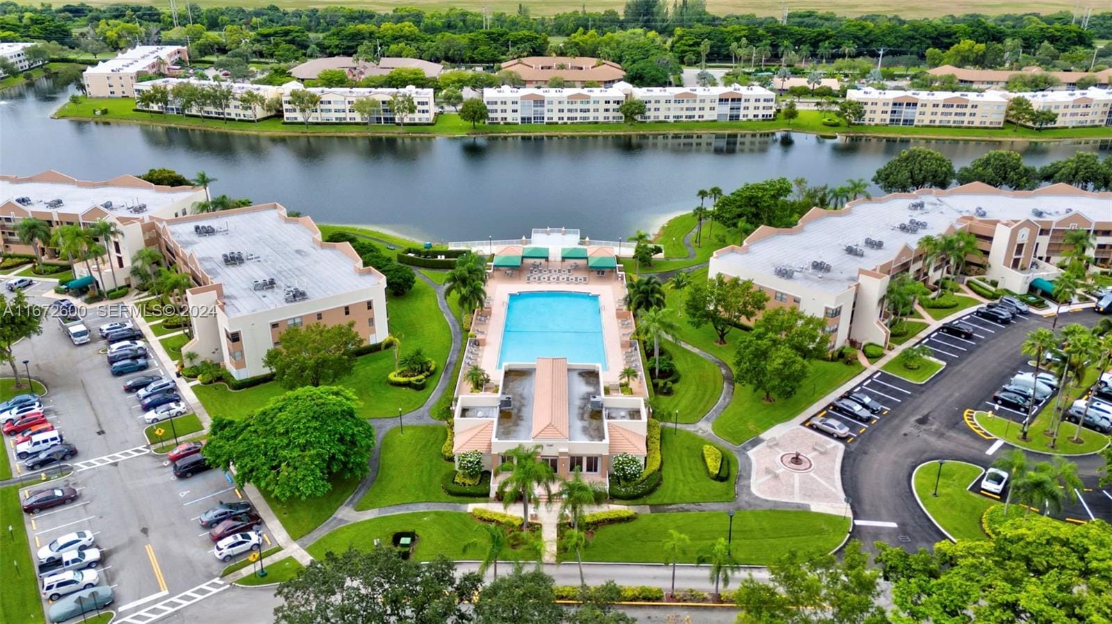 10568 E Clairmont Circle 303, Tamarac, FL 33321 photo 24