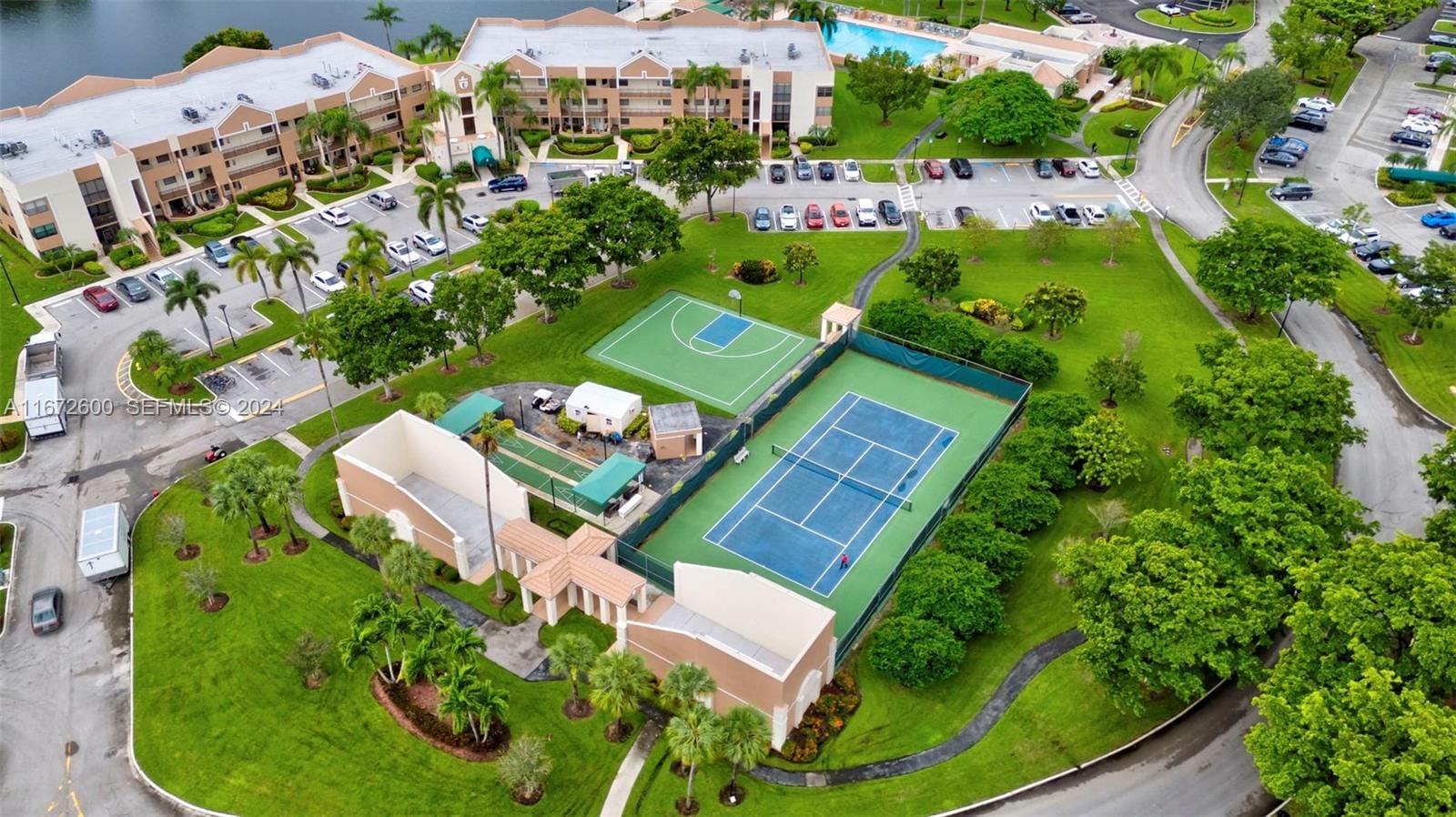 10568 E Clairmont Circle 303, Tamarac, FL 33321 photo 25