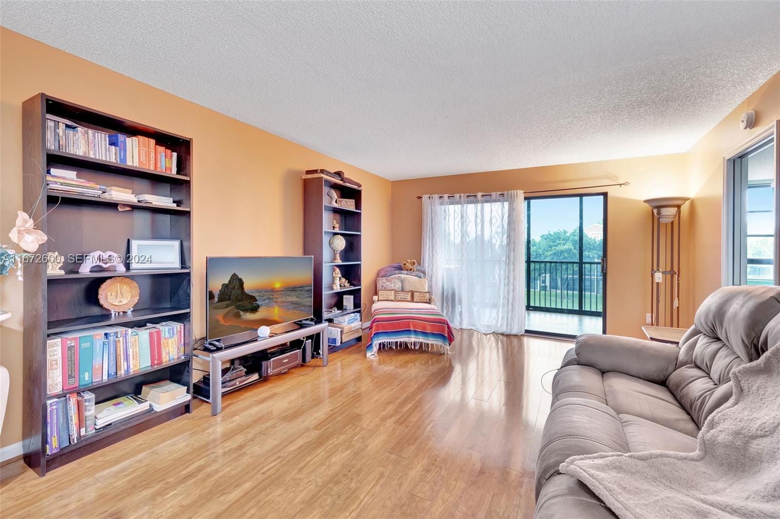 10568 E Clairmont Circle 303, Tamarac, FL 33321