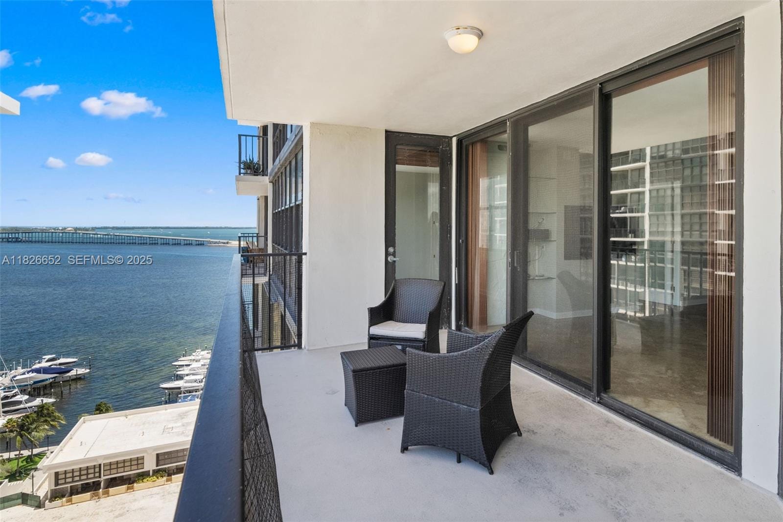 1901 Brickell Avenue B1713, Miami, FL 33129 photo 2