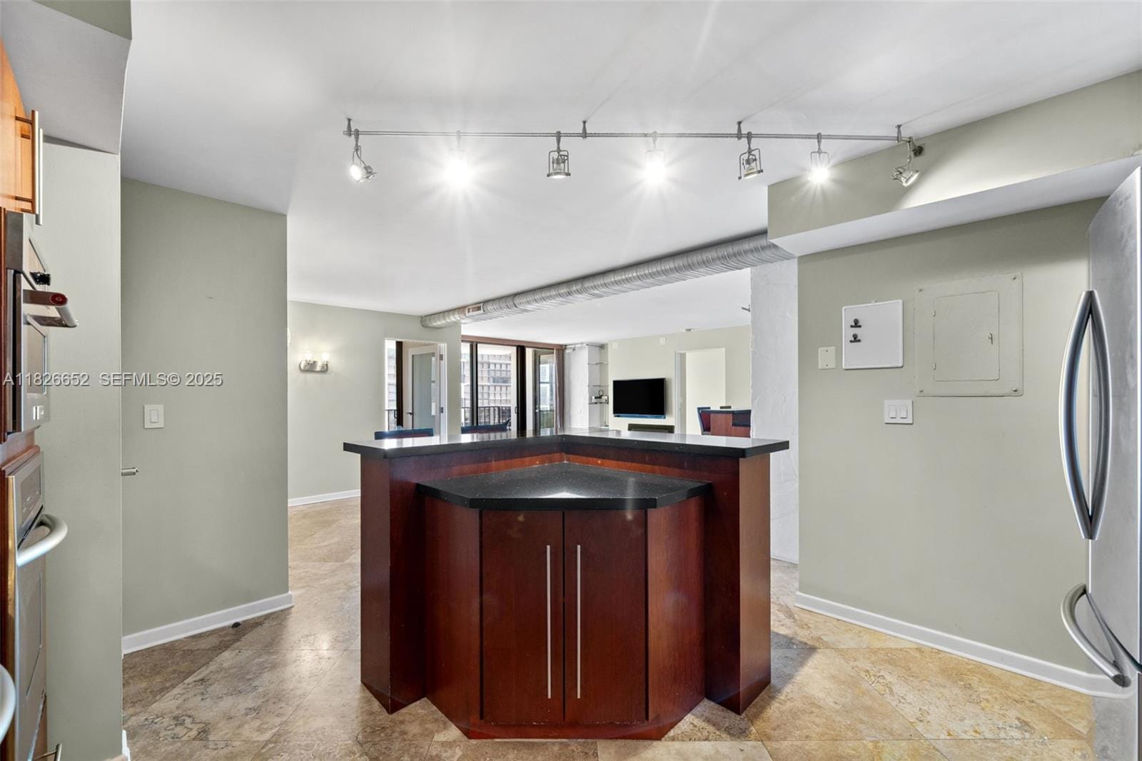 1901 Brickell Avenue B1713, Miami, FL 33129 photo 13