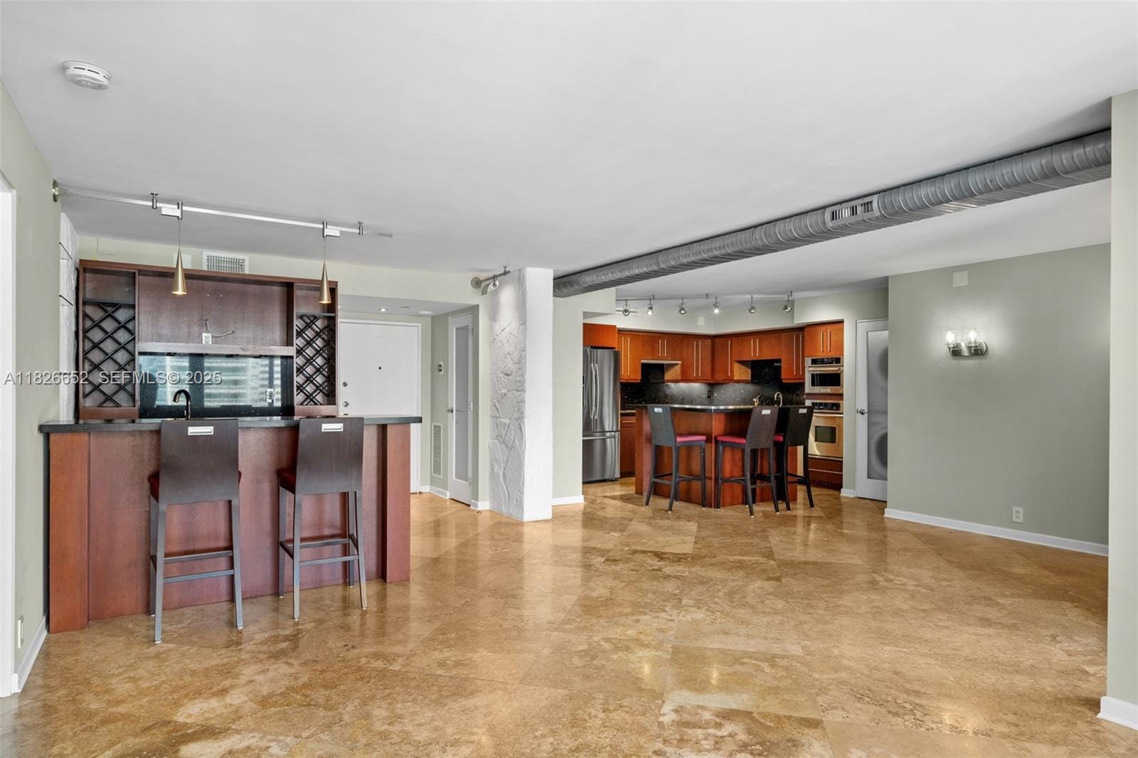 1901 Brickell Avenue B1713, Miami, FL 33129 photo 3