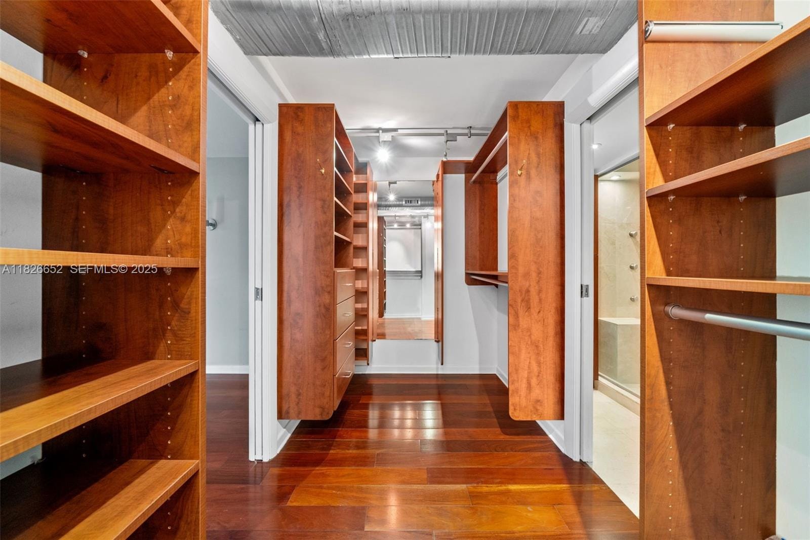 1901 Brickell Avenue B1713, Miami, FL 33129 photo 22