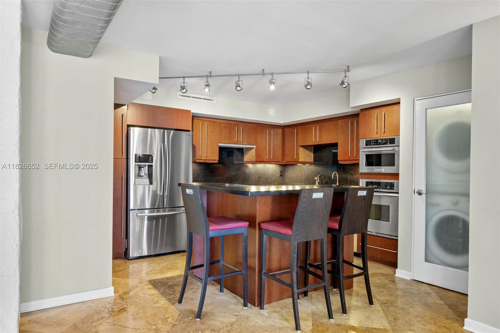 1901 Brickell Avenue B1713, Miami, FL 33129 photo 8