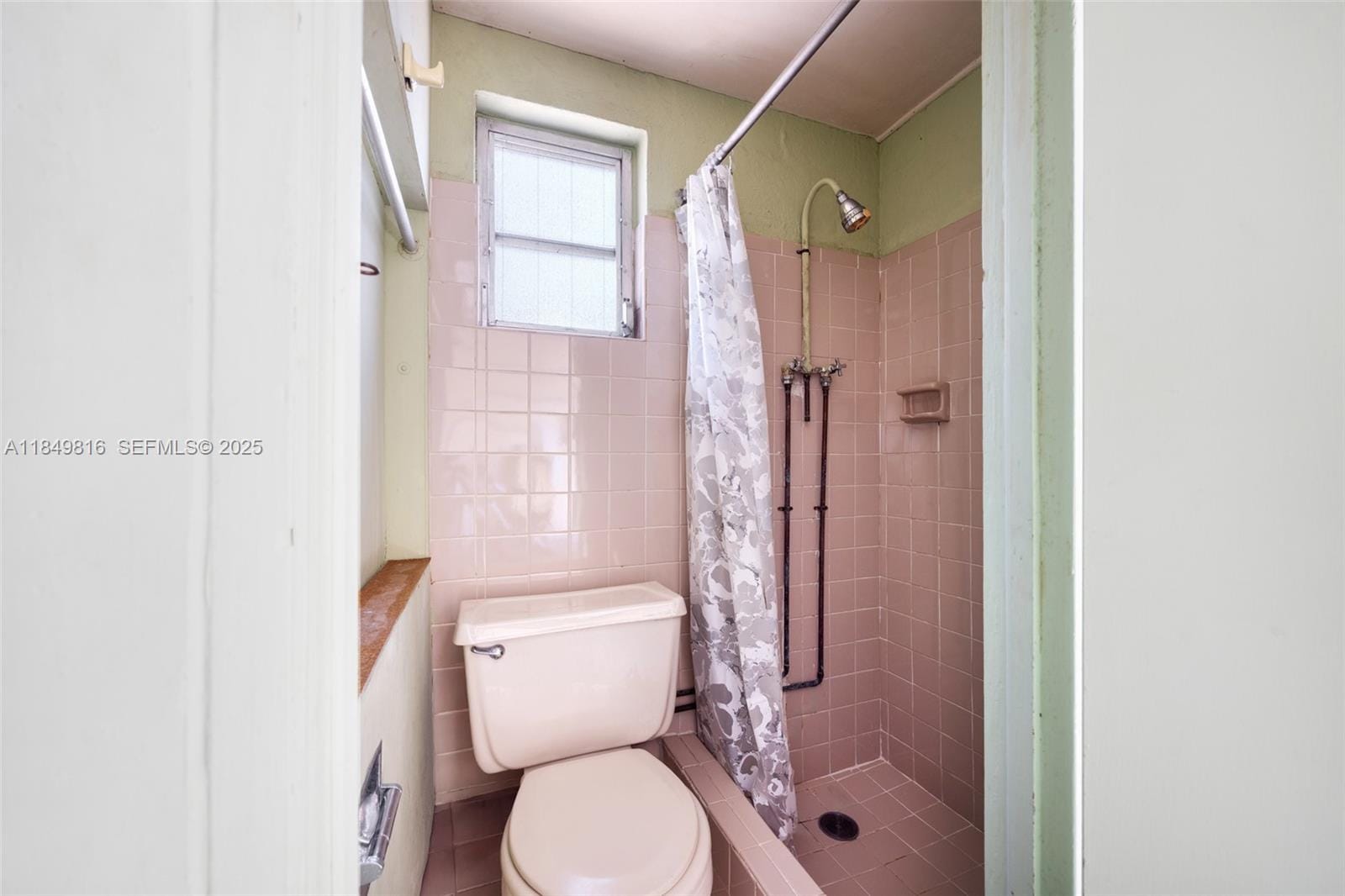 451 SW 25th Road, Miami, FL 33129 photo 24