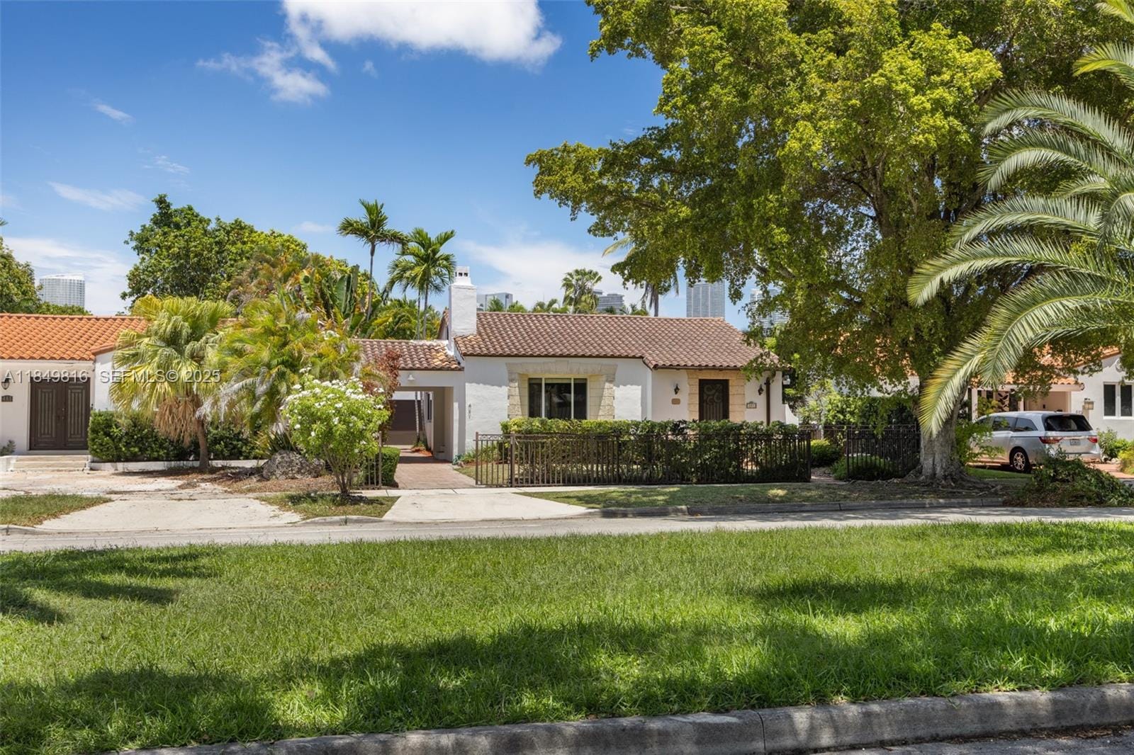 451 SW 25th Road, Miami, FL 33129 photo 25