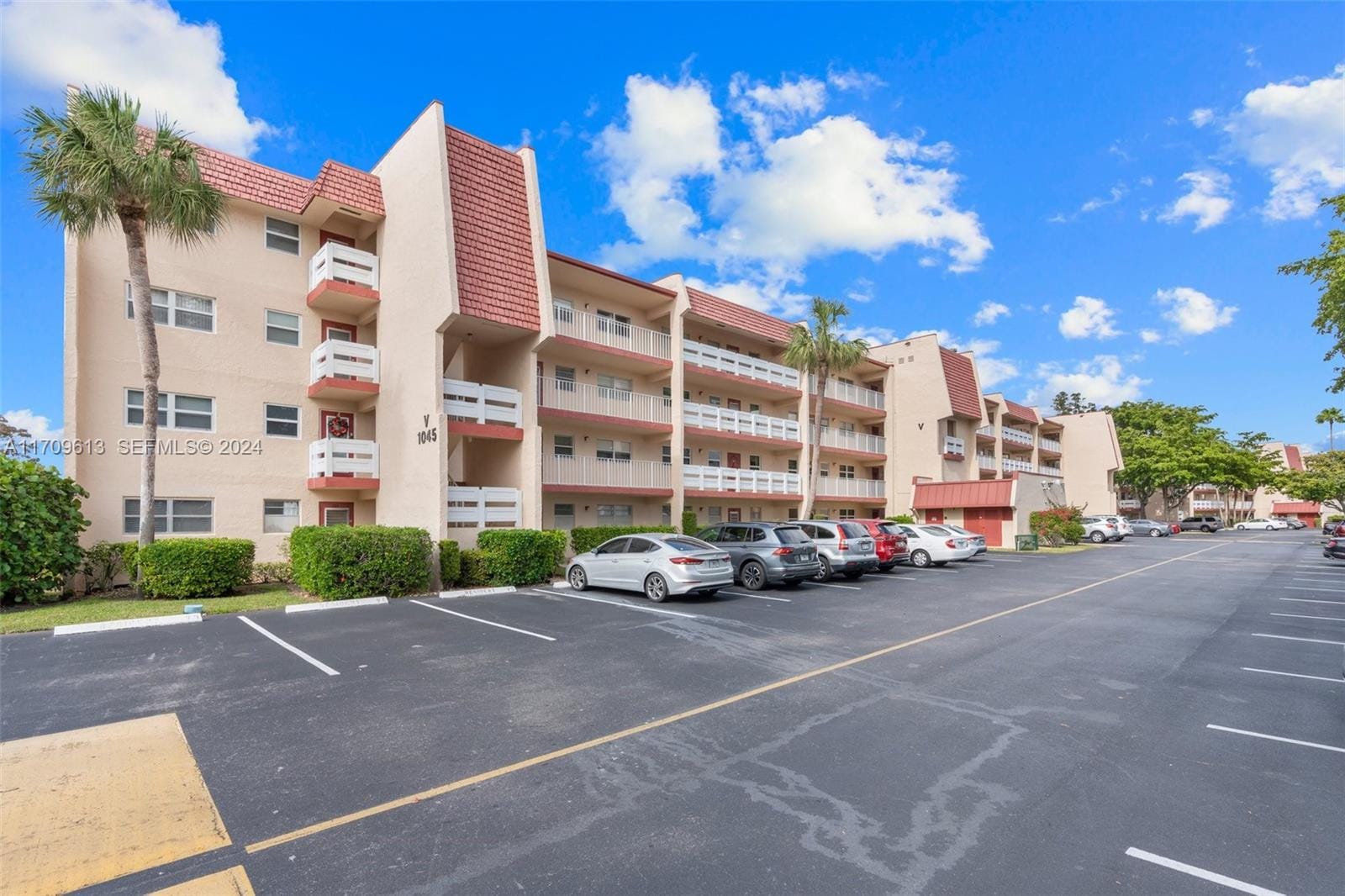 1045 Country Club Drive 402, Margate, FL 33063