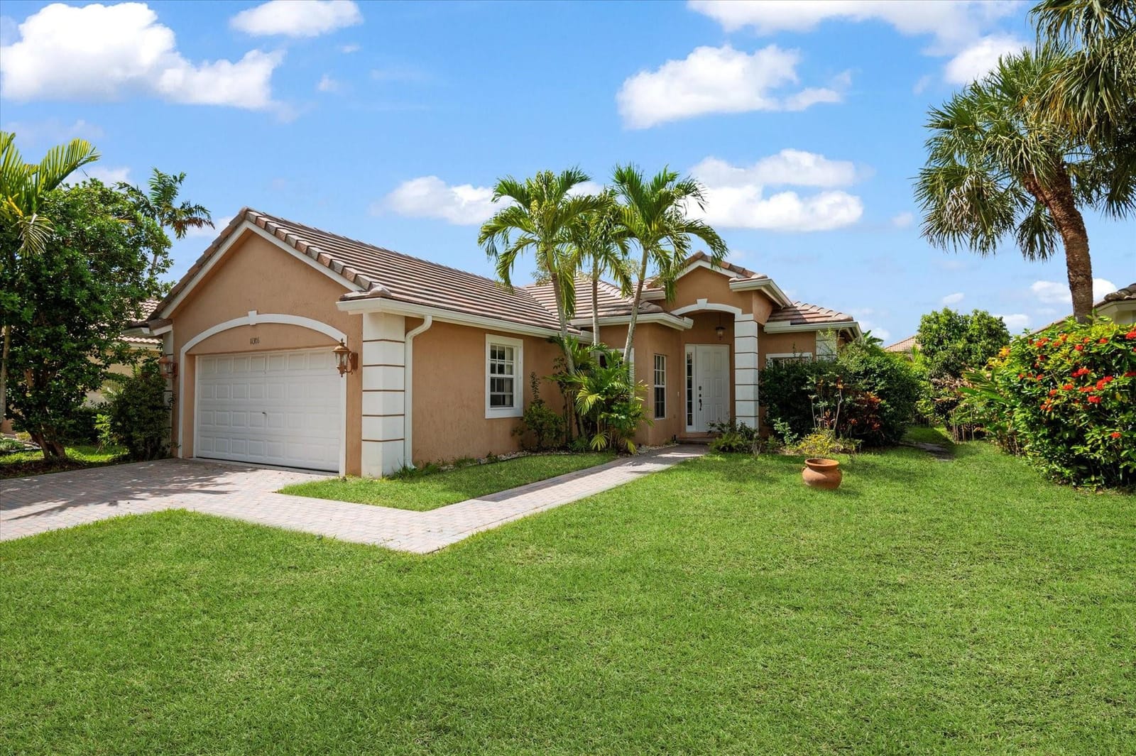 4 bedroom home for sale at 11306 65th, Parkland, FL 33076 — $725,000