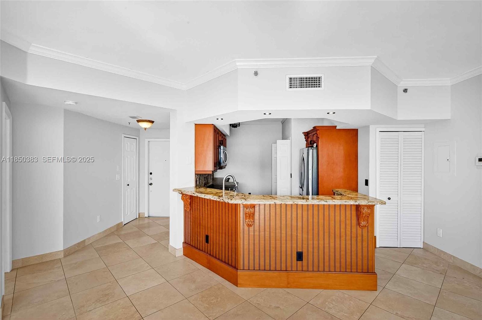 3255 NE 184th Street 12405, Aventura, FL 33160 photo 2