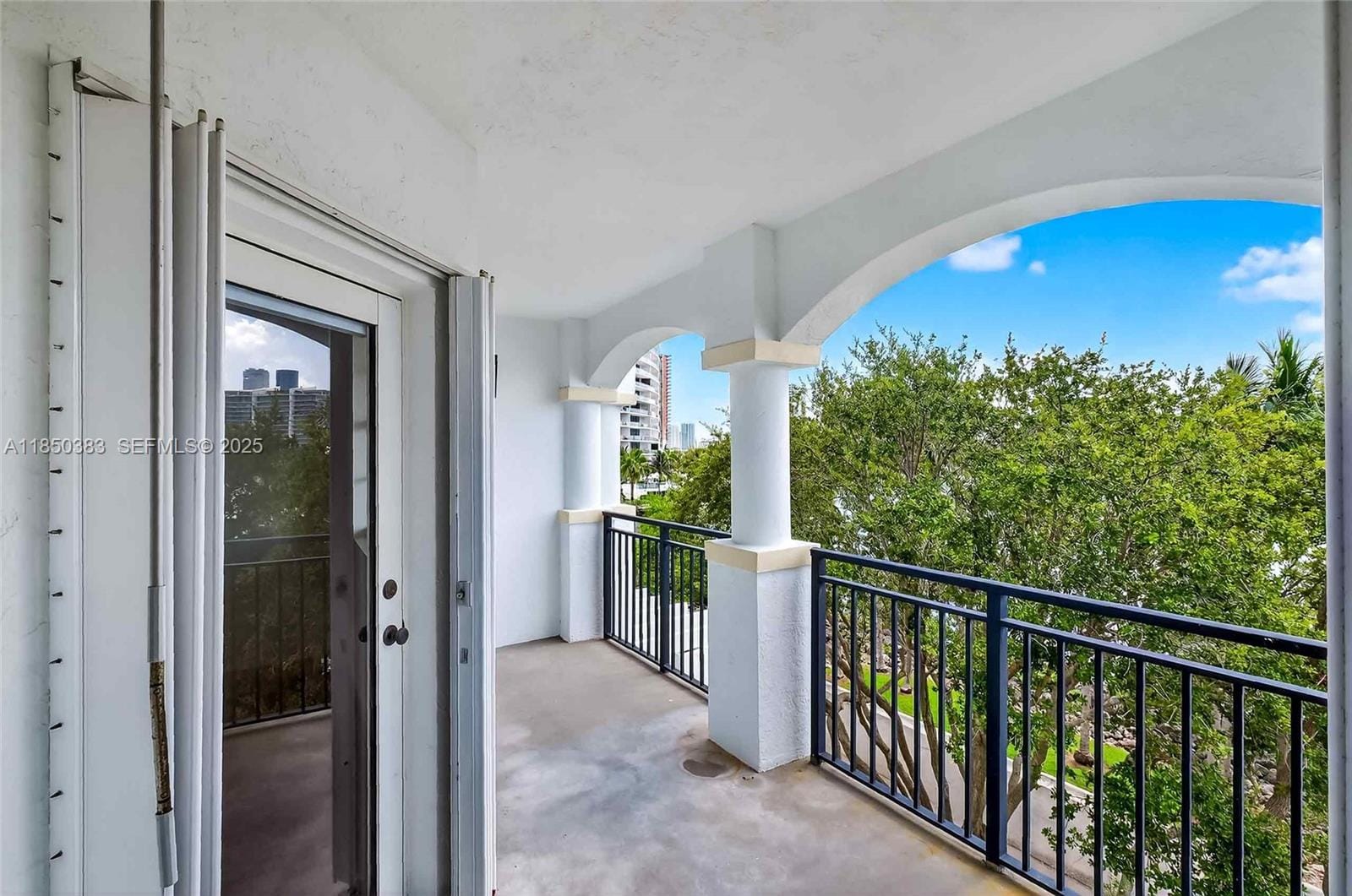 3255 NE 184th Street 12405, Aventura, FL 33160 photo 19