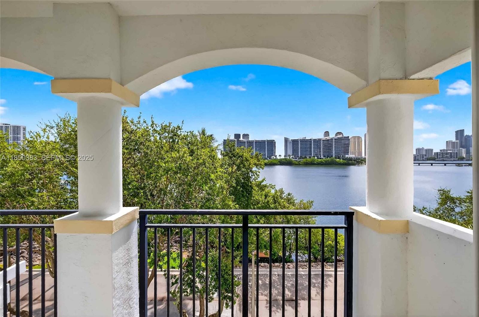 3255 NE 184th Street 12405, Aventura, FL 33160 photo 26