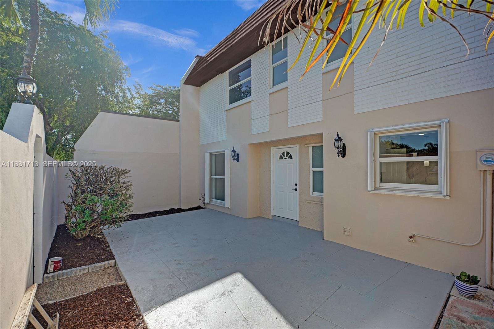 7310 S Miami Lakeway S, Miami Lakes, FL 33014 photo 2
