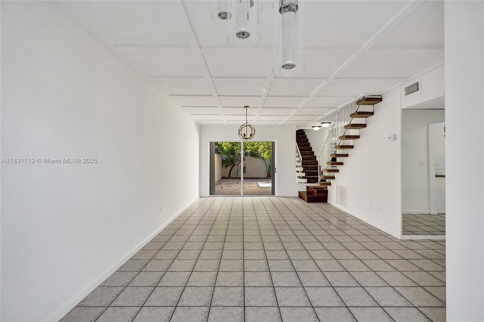 7310 S Miami Lakeway S, Miami Lakes, FL 33014 photo 10