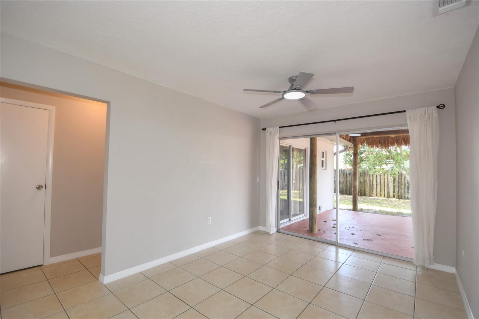 11451 NW 37th Street — photo 7