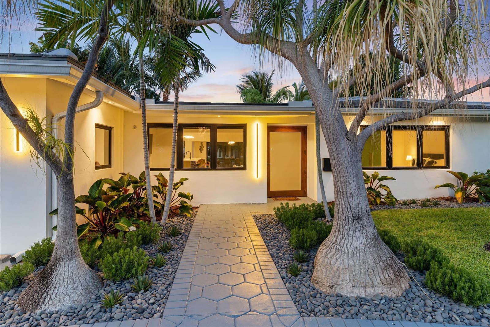 2500 NE 17th Terrace, Wilton Manors, FL 33305 photo 13