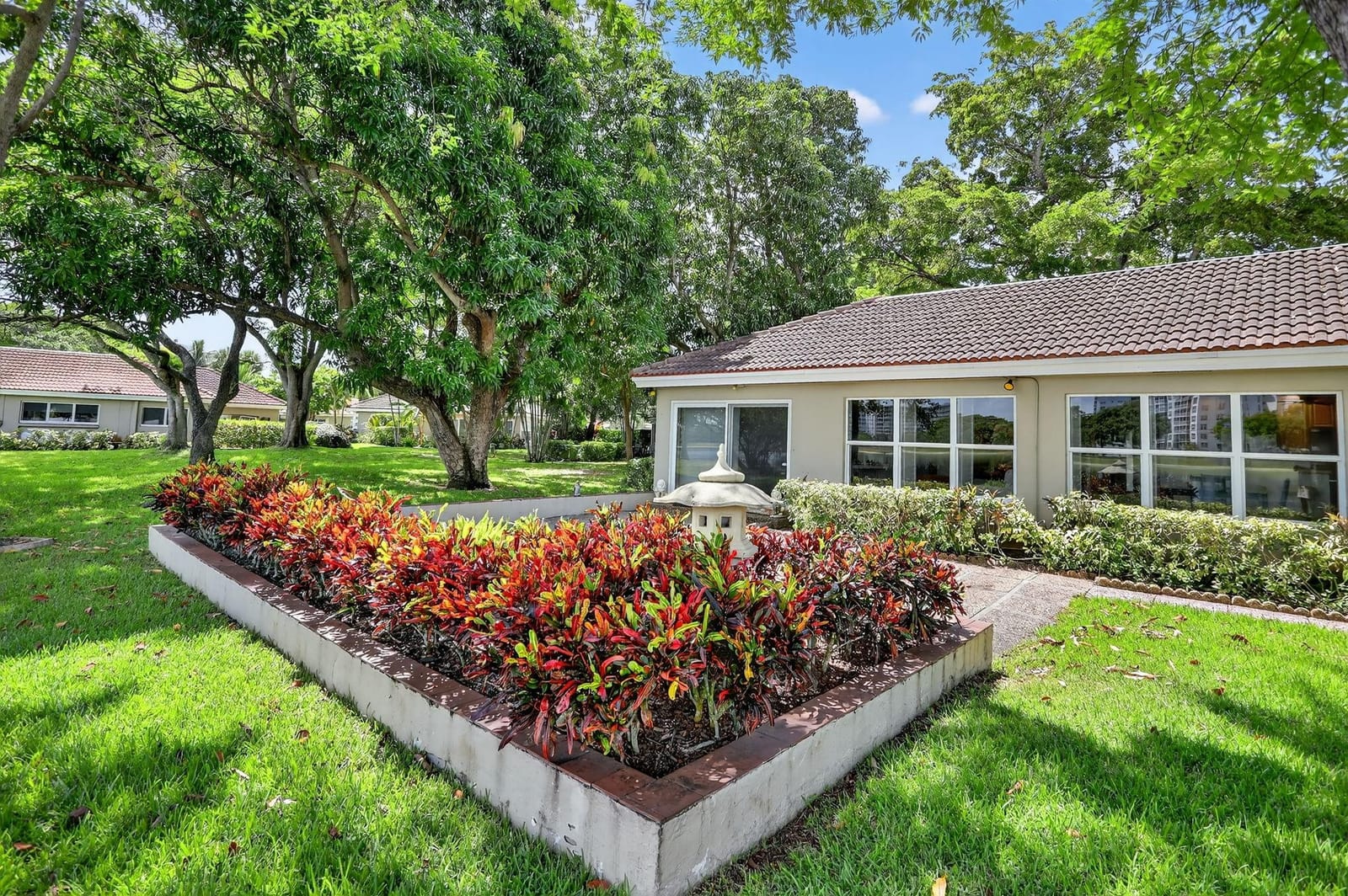 2953 N Palm Aire Drive — photo 11