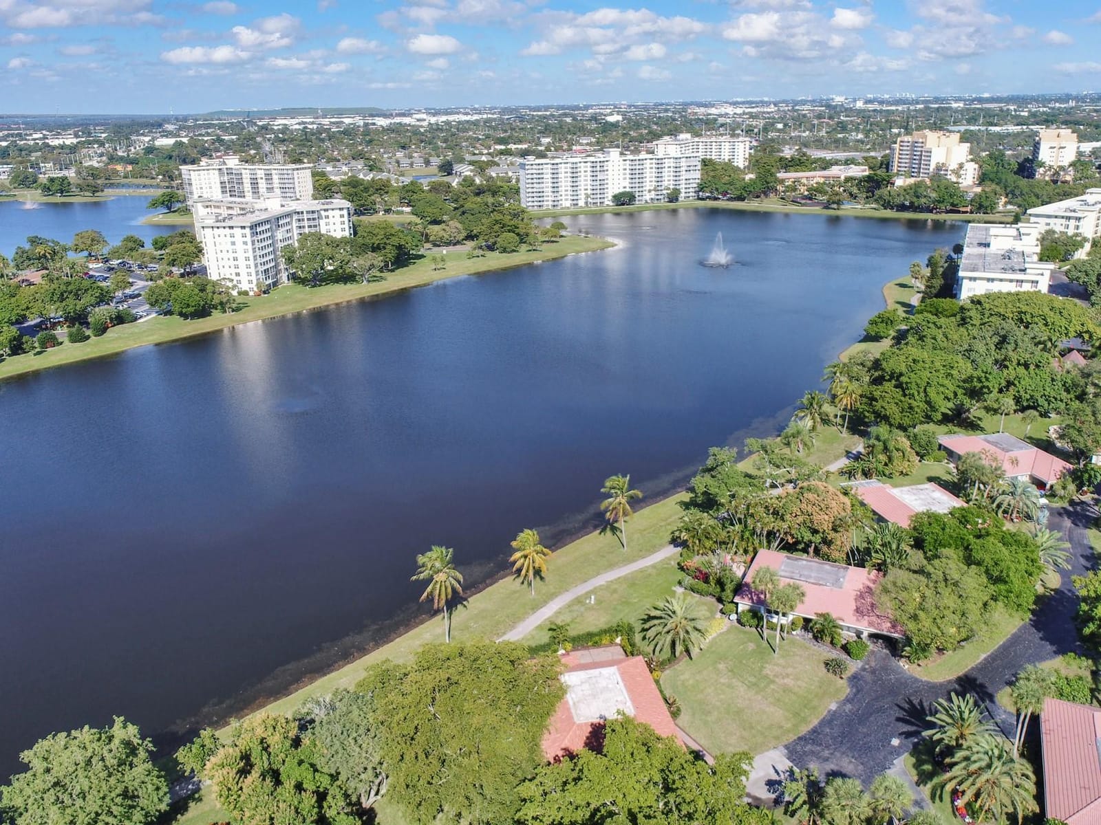 2953 N Palm Aire Drive, Pompano Beach, FL 33069 photo 13