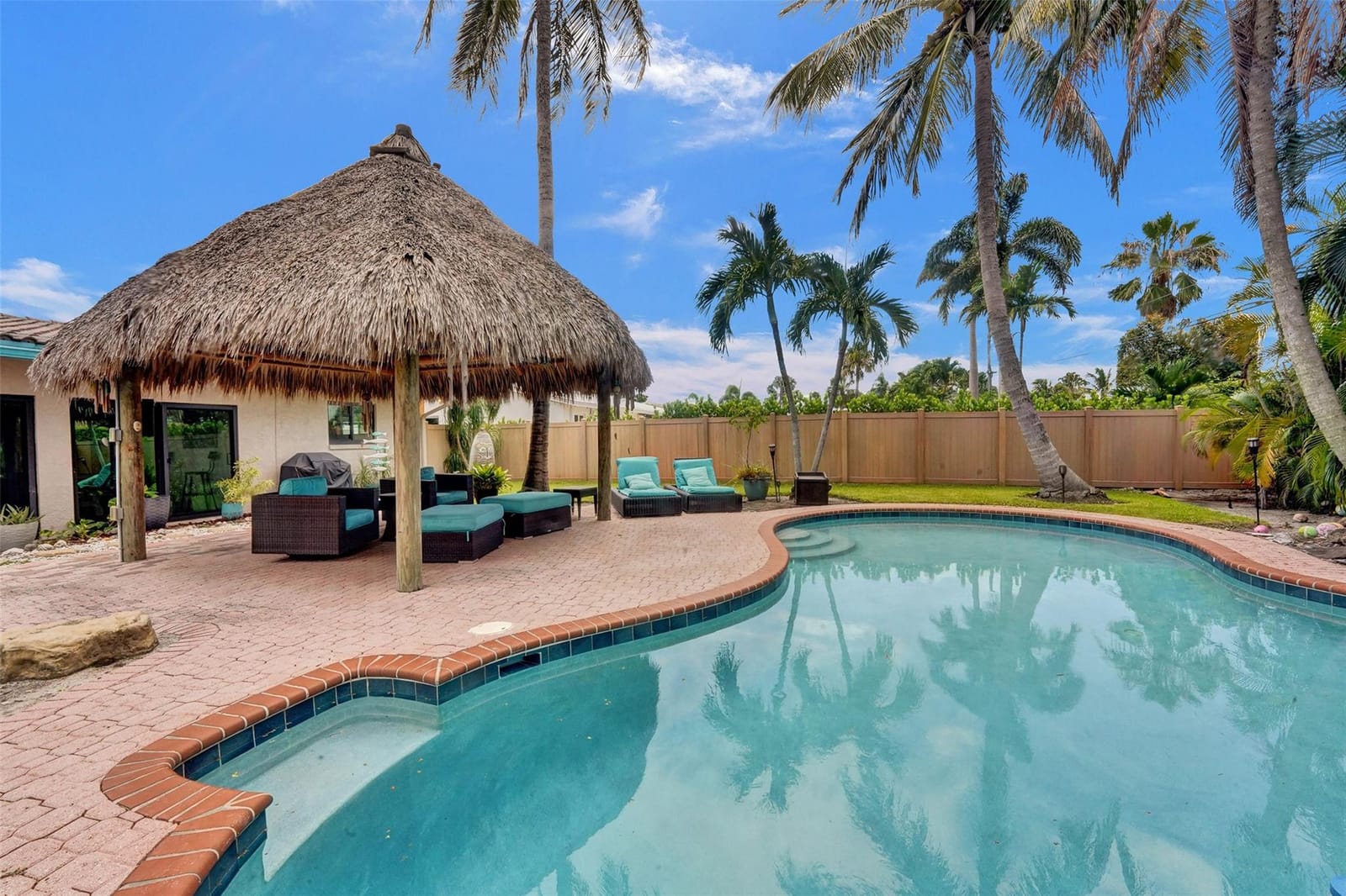 60 SE 10th Street, Pompano Beach, FL 33060