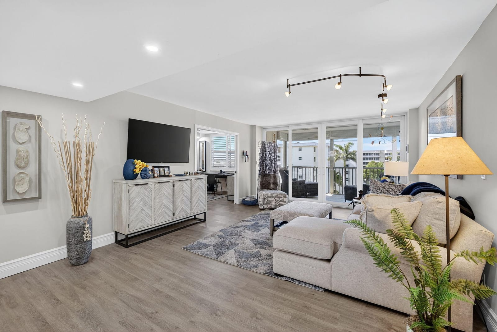 1 Harbourside Drive 3605, Delray Beach, FL 33483 photo 2