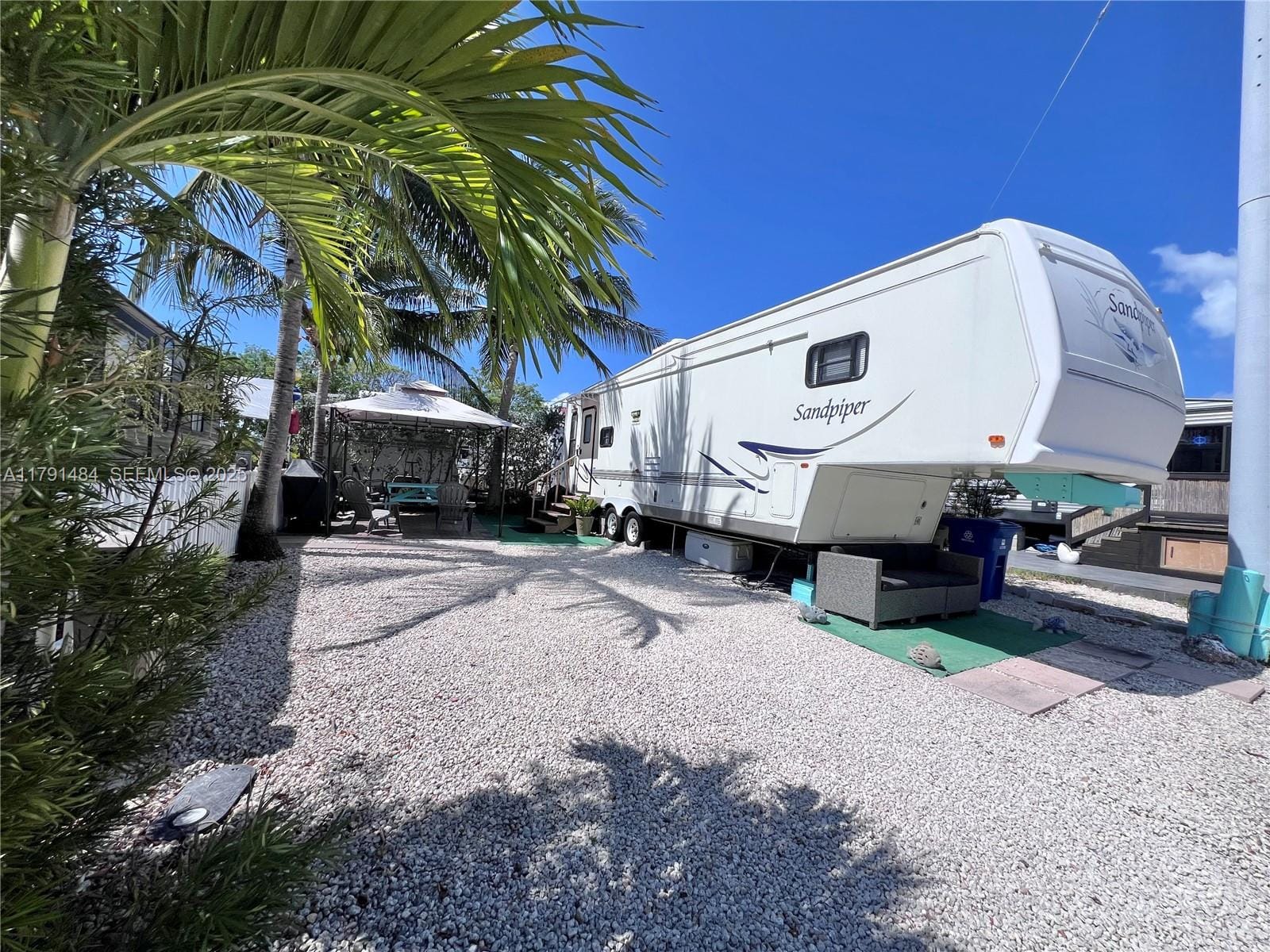325 Calusa Street, Key Largo, FL 33037 photo 9