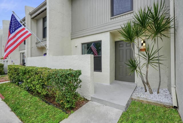 9770 NW 10th Street 85, sold in Westview Condominium No Eight, Pembroke Pines, FL