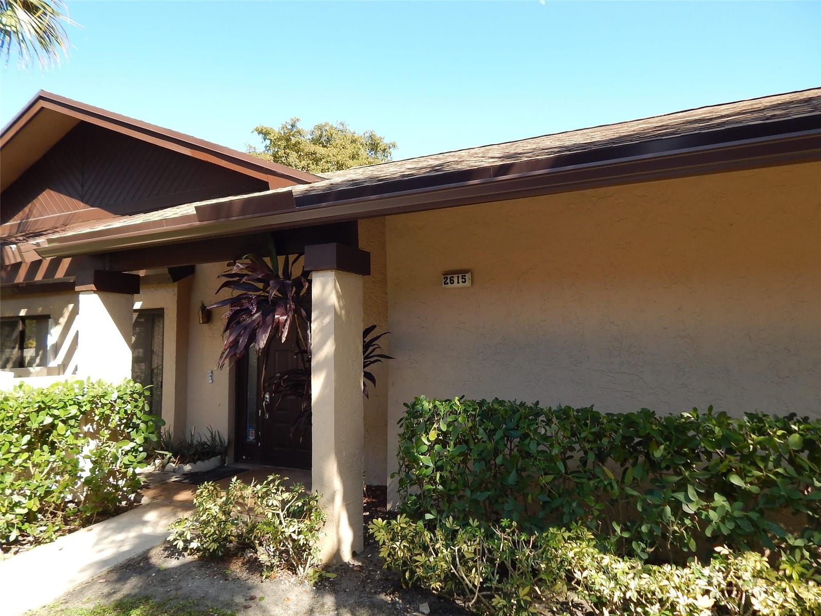 2615 N Carambola Circle 1701 — photo 2