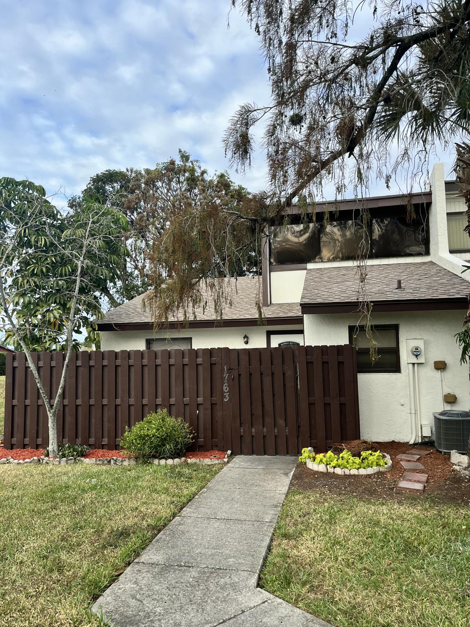 1763 Abbey Road, West Palm Beach, FL 33415, West Palm Beach