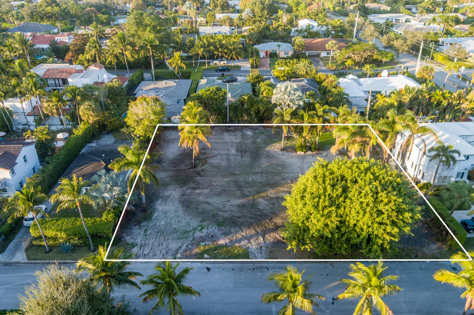 319 E Lakewood Road, West Palm Beach, FL 33405