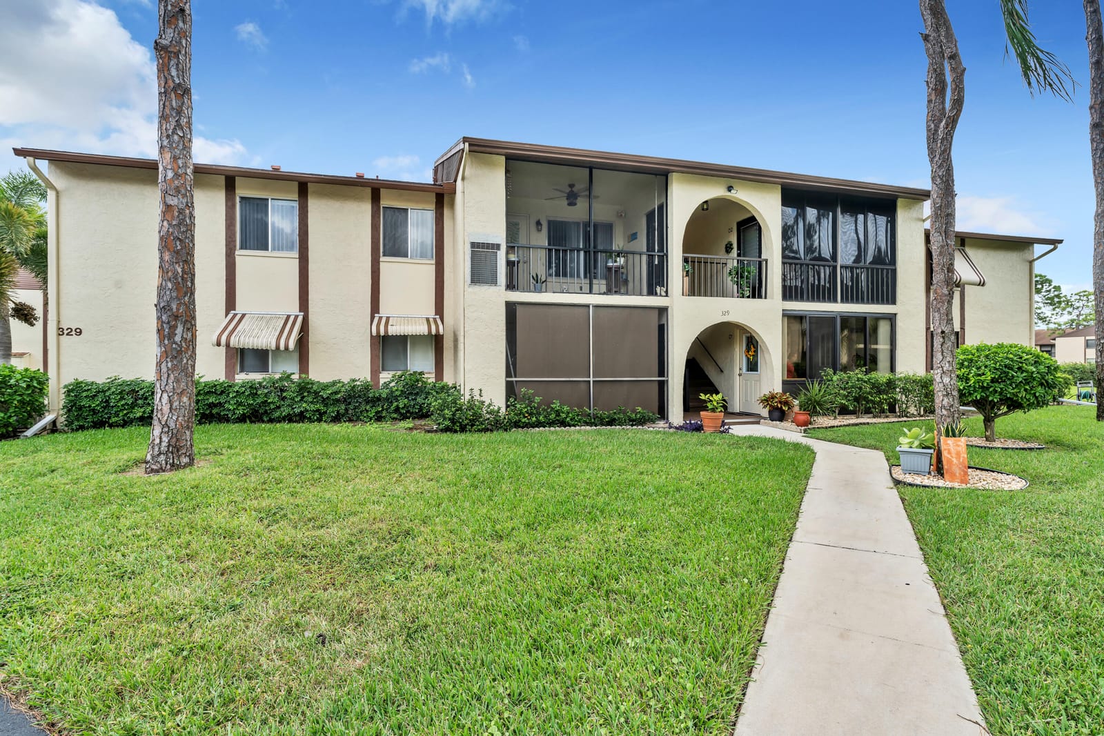 329 Knotty Pine Circle A-2, Greenacres, FL 33463 photo 2