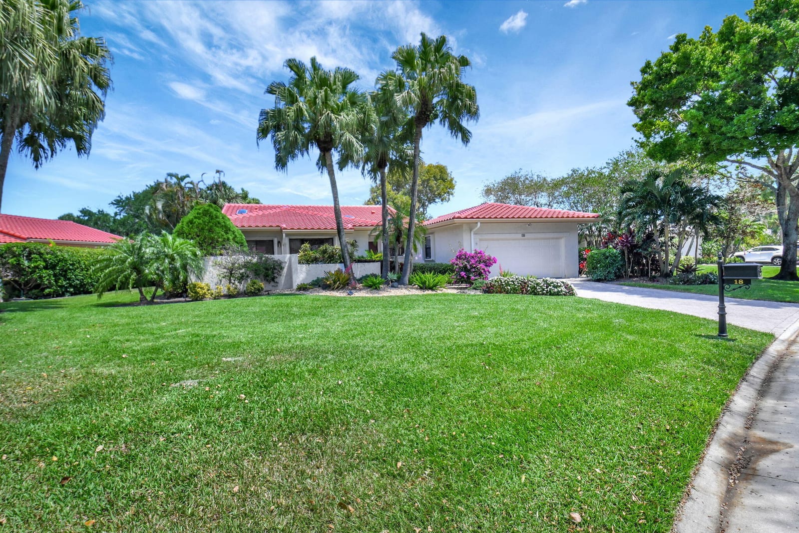 18 Bristol Lane, Boynton Beach, FL 33436 photo 2