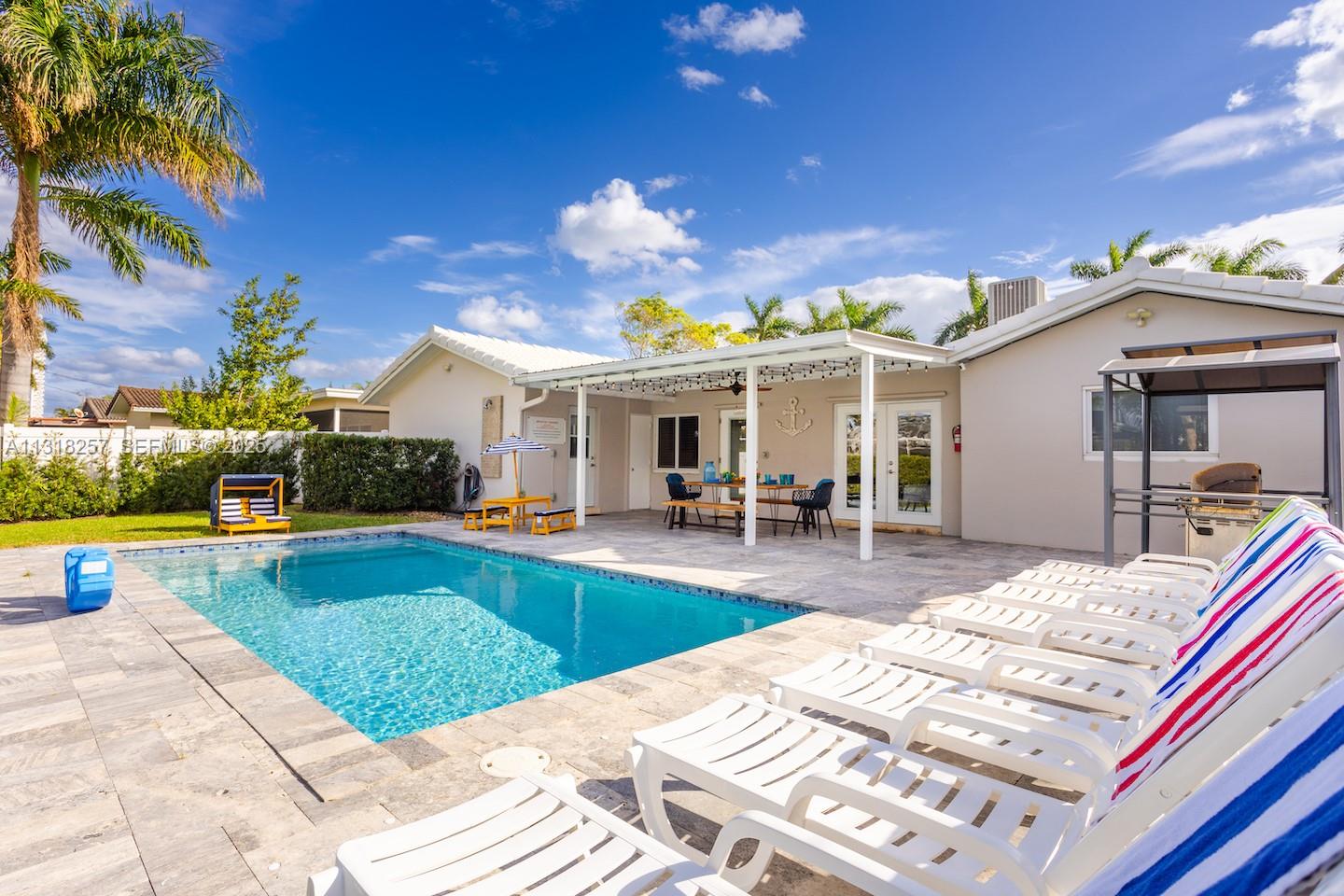 833 Washington Street, Hollywood, FL 33019, Hollywood