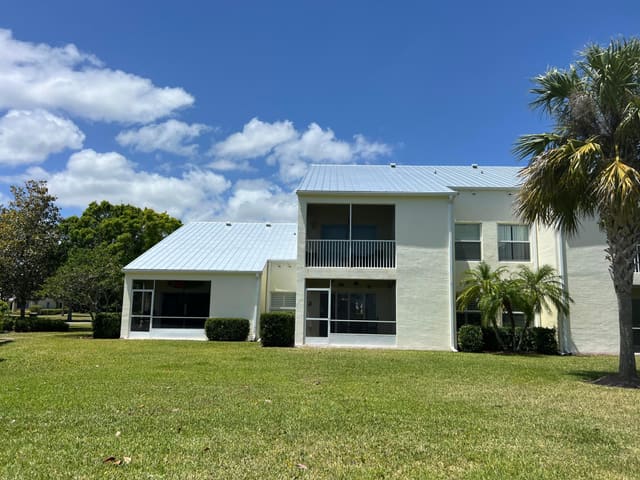 4220 Gator Trace Avenue 5e, sold in Gator Trace, Fort Pierce, FL