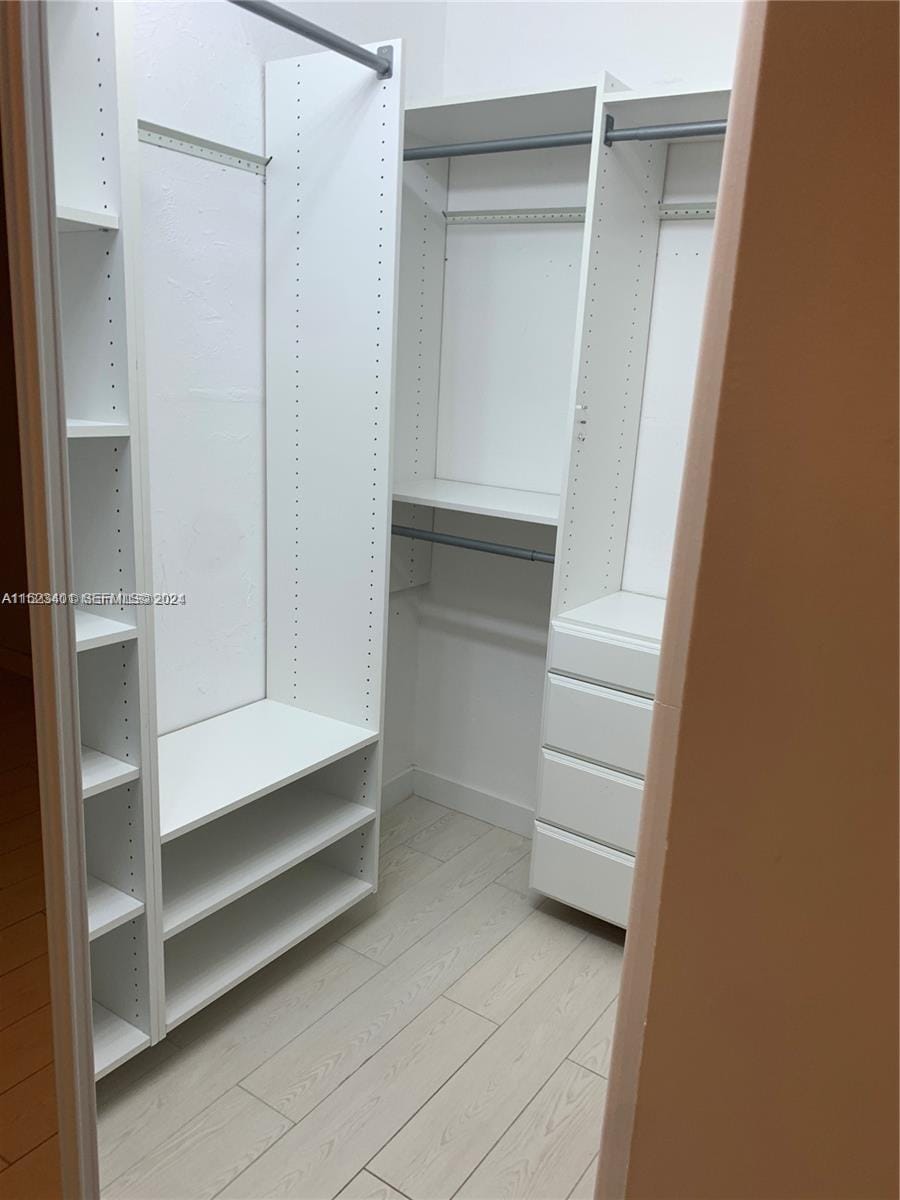 947 Lenox Avenue 204 — photo 11