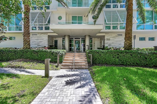 353 Sunset Drive 402, sold in 353 Sunset, Fort Lauderdale, FL
