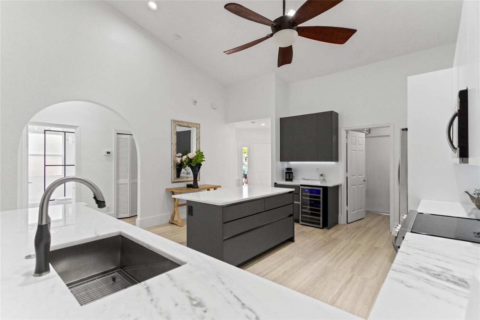 456 W Palm Aire Drive 456 — photo 10