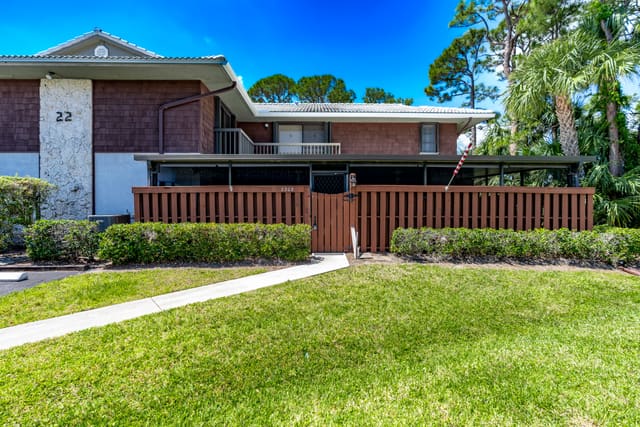 2203 SE Round Table Drive C, sold in Camelot Gardens Phases 1 Thru 11, Port St Lucie, FL