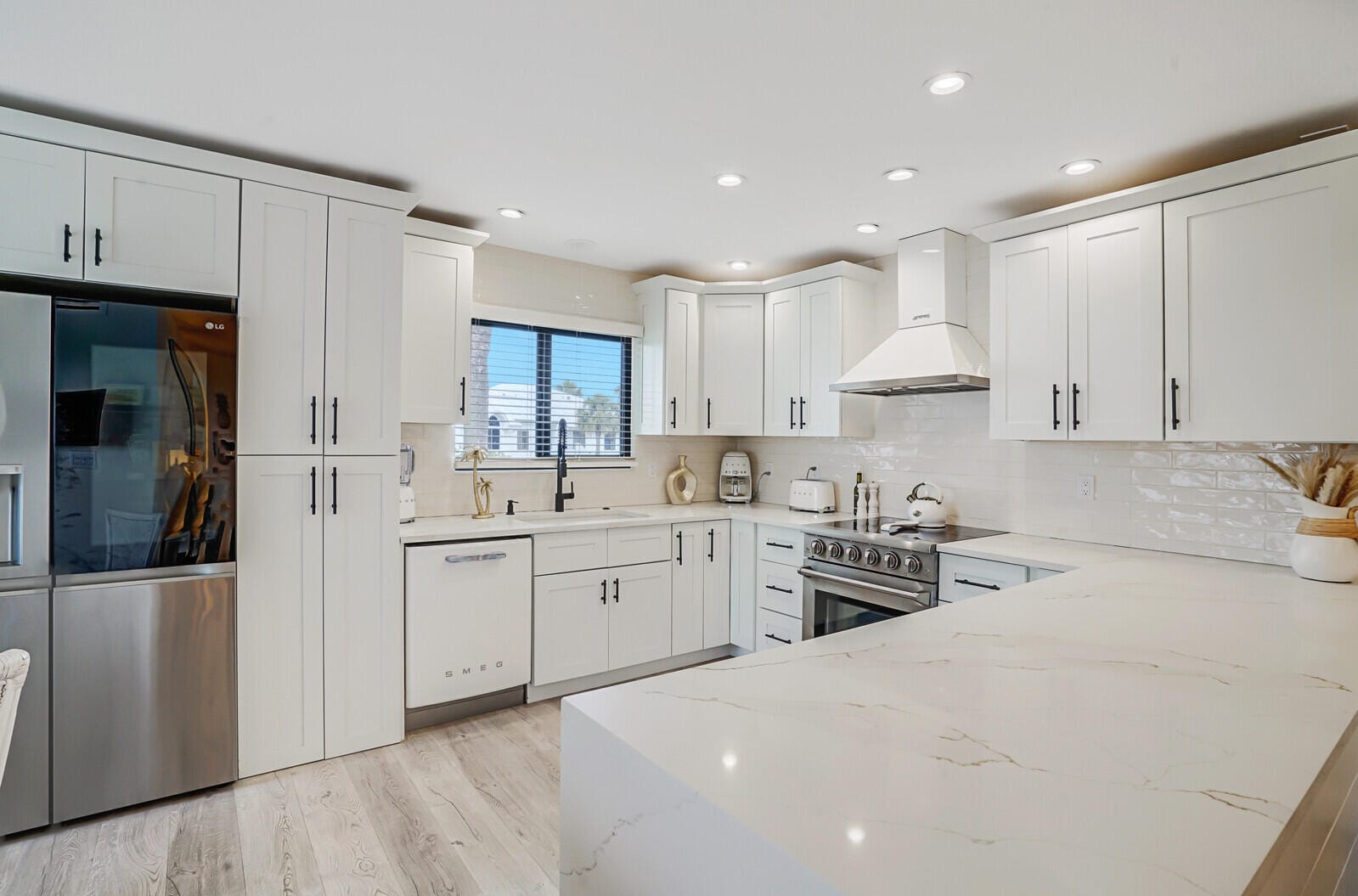7527 Glendevon Lane 805, Delray Beach, FL 33446