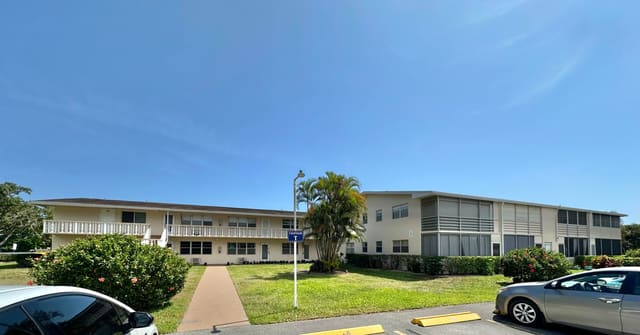 412 Chatham T, West Palm Beach, FL 33417