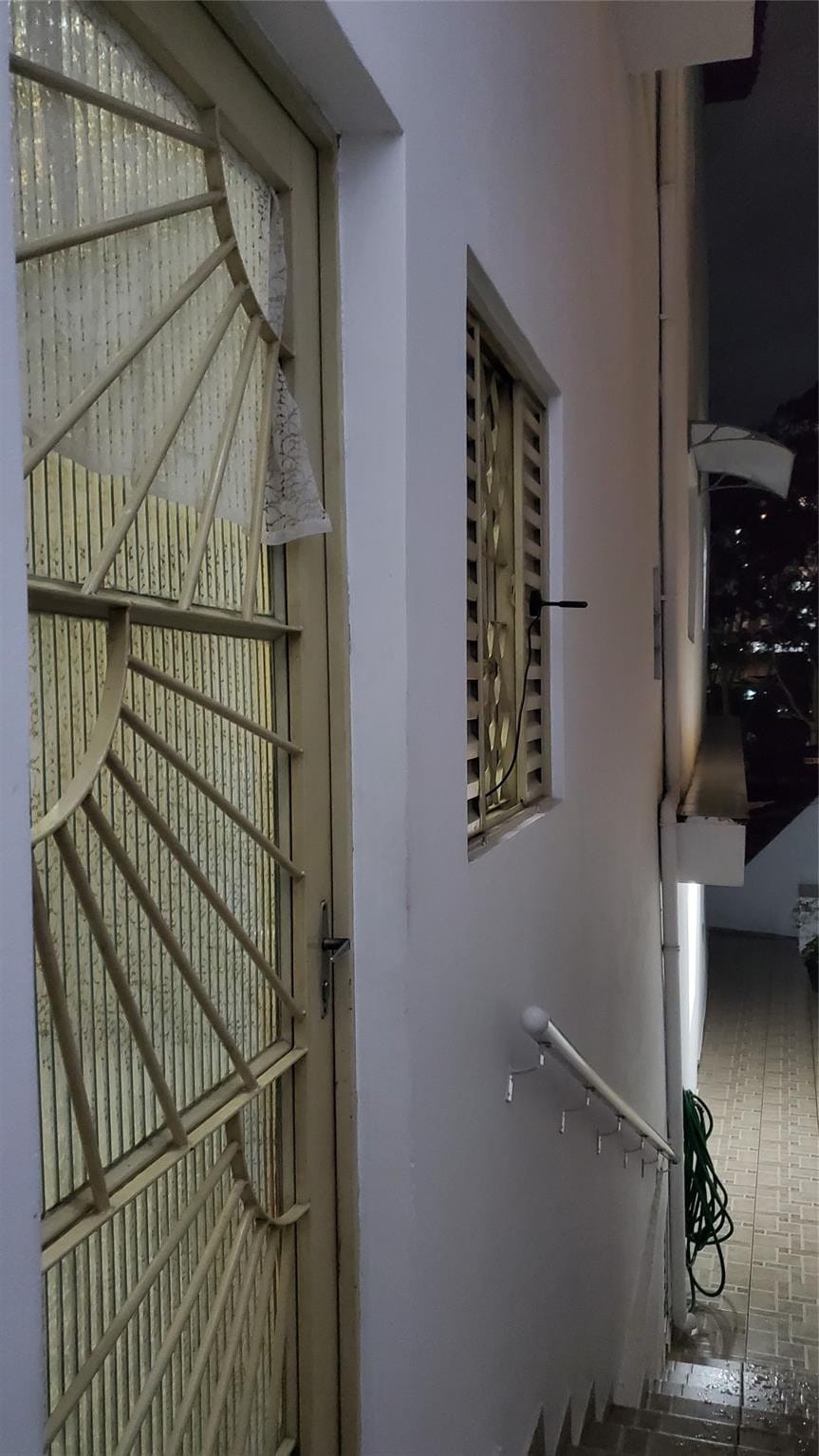 665 N Mussumes photo 15