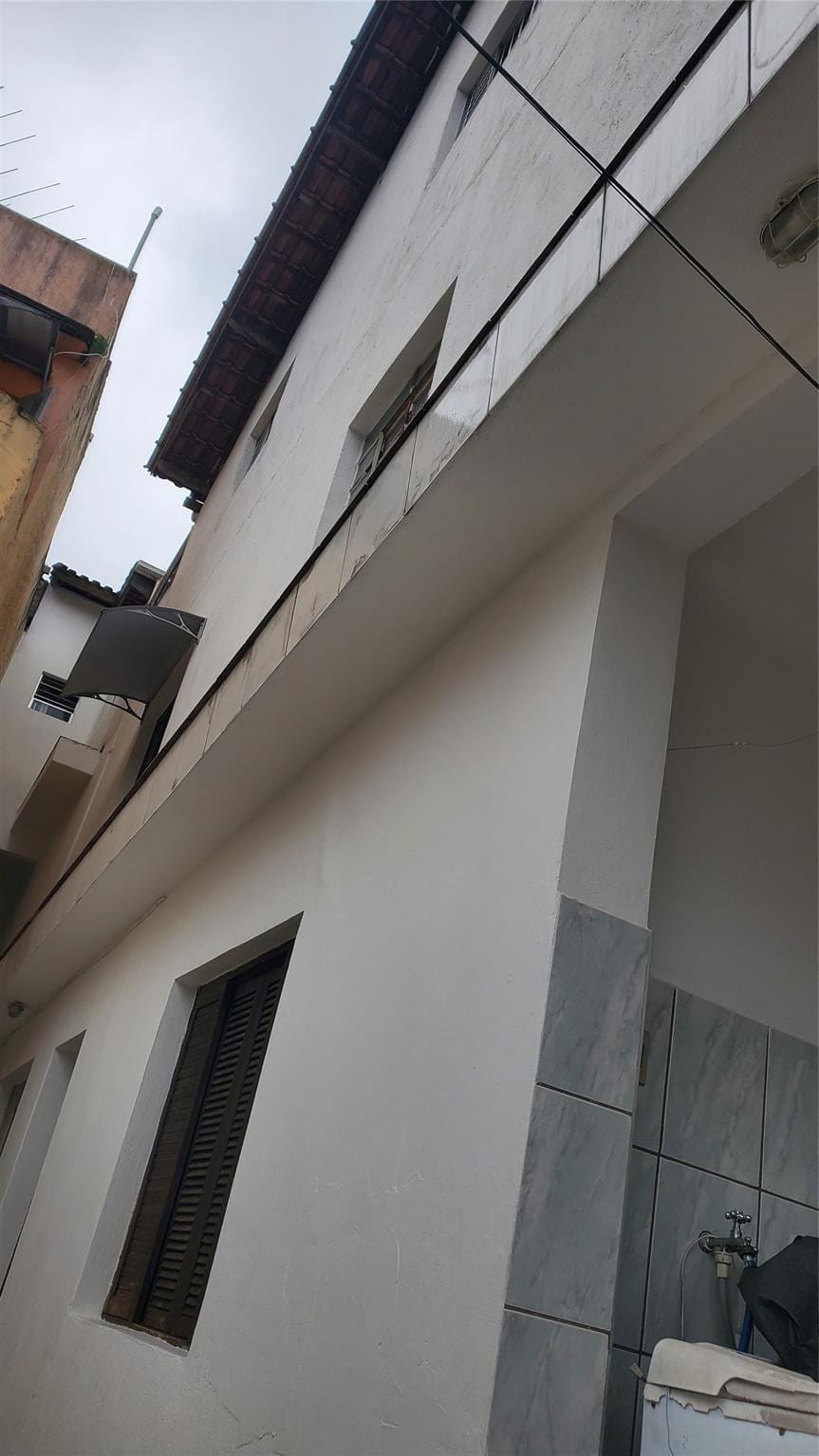 665 N Mussumes photo 24