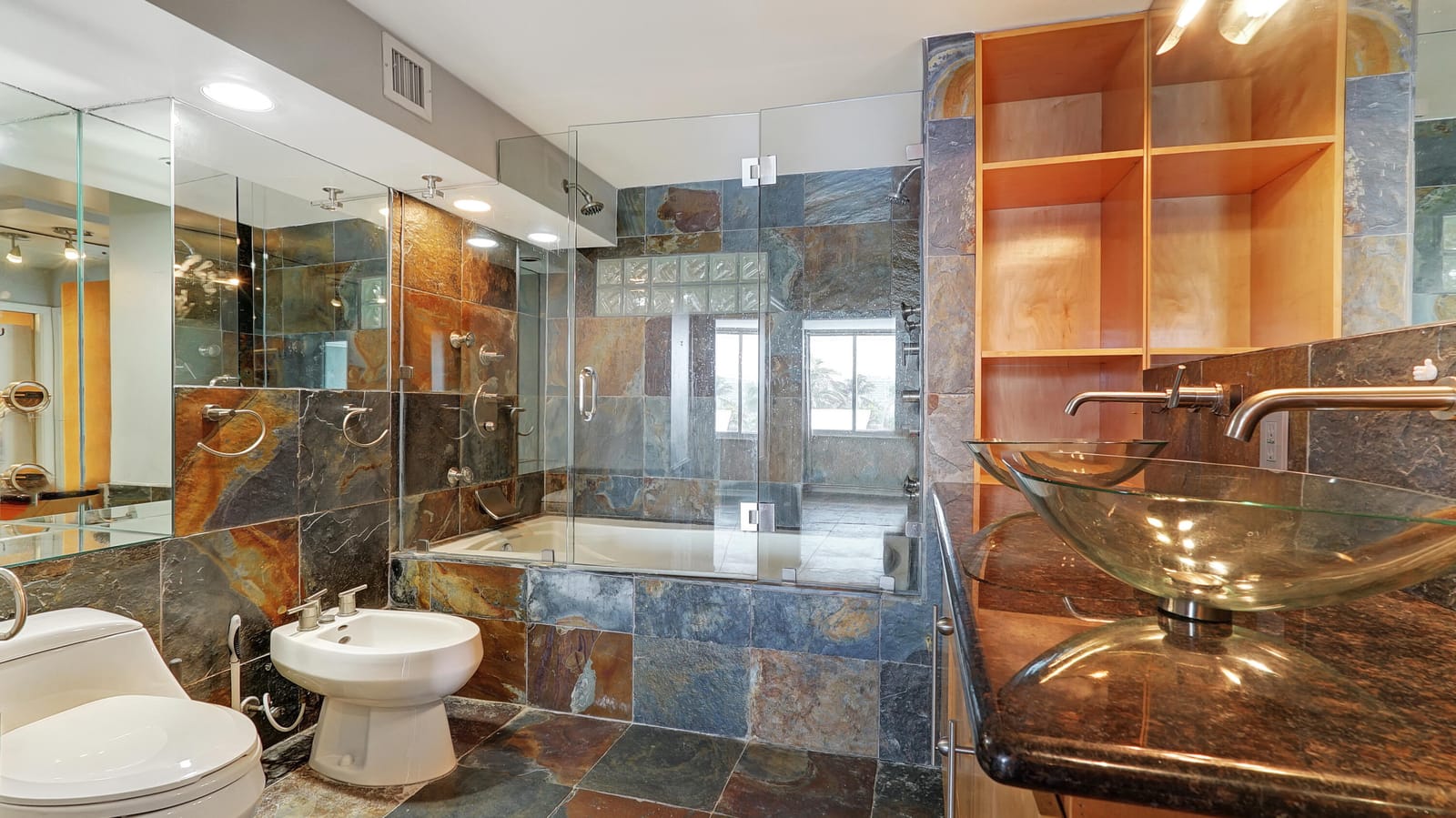 545 S Fort Lauderdale Beach Boulevard 403 — photo 12