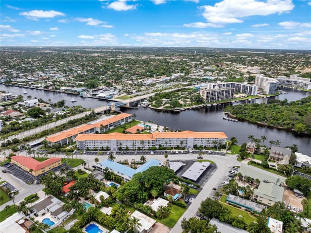 105 NE 19th Avenue 156, sold in Penthouse North, Deerfield Beach, FL