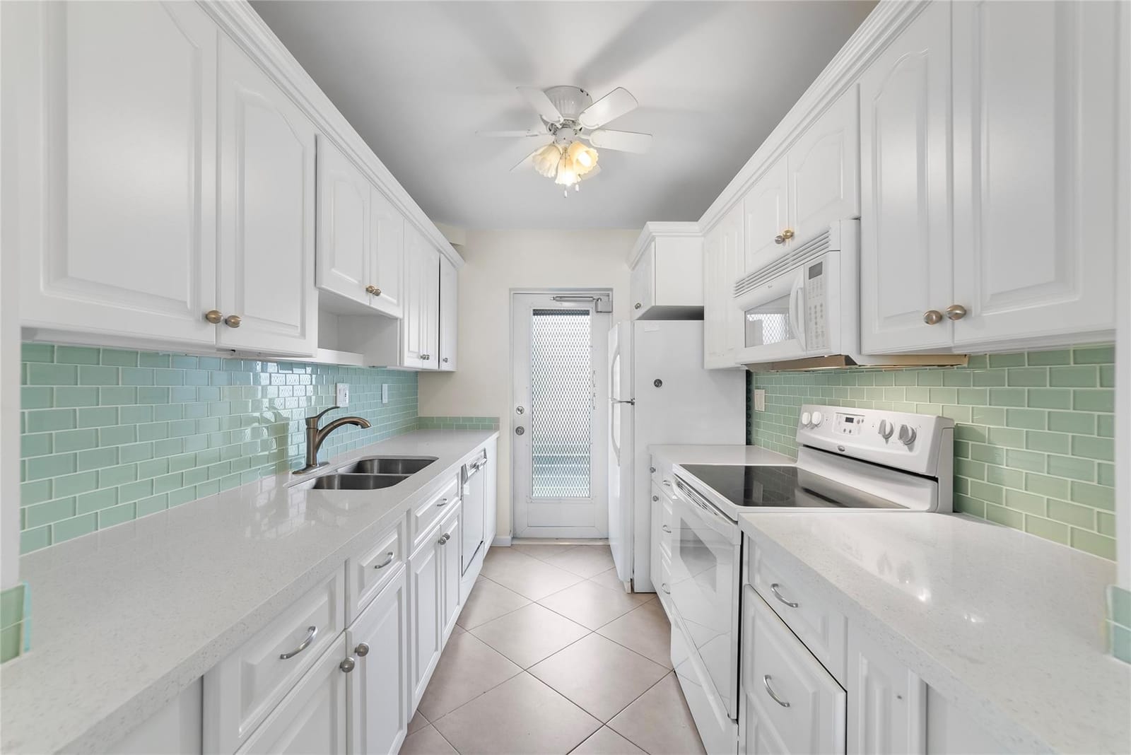 105 NE 19th Avenue 156, Deerfield Beach, FL 33441 photo 3