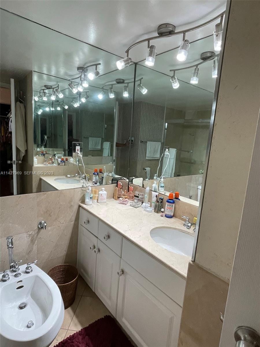 5151 Collins Avenue 1523, Miami Beach, FL 33140 photo 22