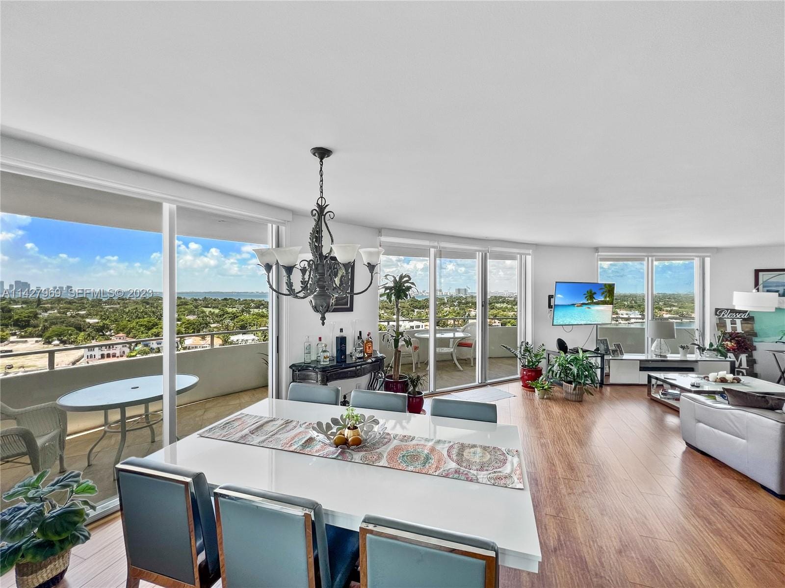 5151 Collins Avenue 1523 — photo 8